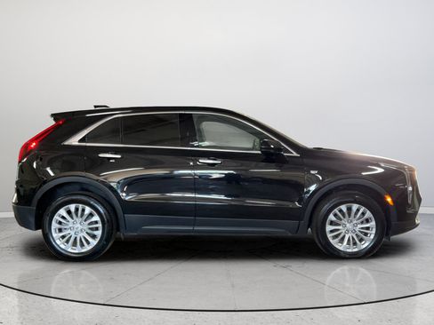 Certified 2024 Cadillac XT4 Luxury FWD image 6