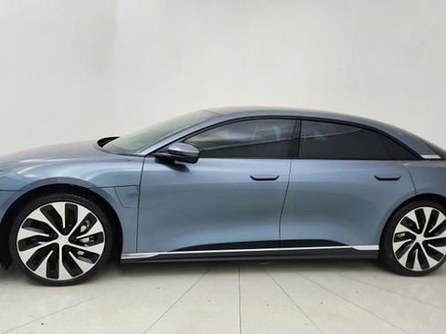 Used 2024 Lucid Air Touring image 3