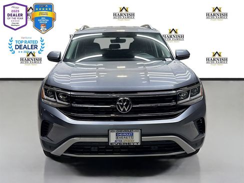 Used 2023 Volkswagen Atlas SE w/ Black Wheel Package AWD/4WD image 2
