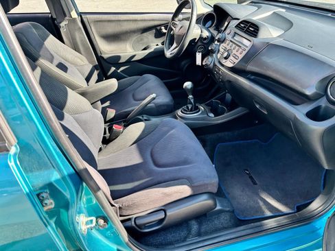 Used 2013 Honda Fit Sport image 16