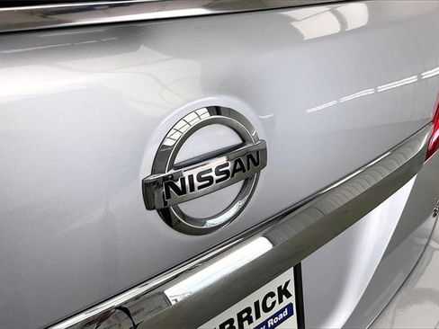 Used 2013 Nissan Quest SL image 32