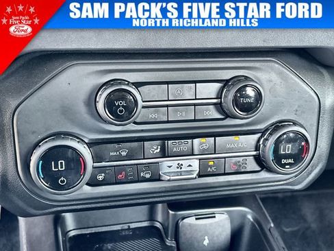 Used 2025 Ford Bronco Outer Banks image 28