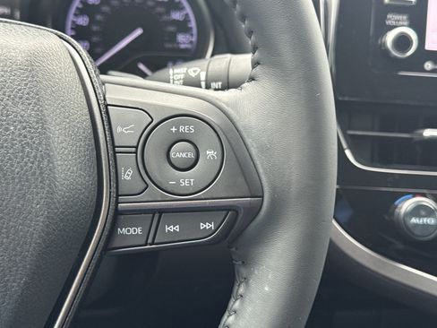 Used 2021 Toyota Camry SE w/ Convenience Package image 15