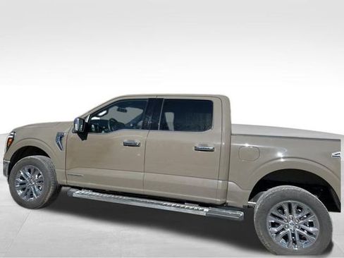 Used 2025 Ford F150 Lariat w/ Equipment Group 502A High image 12