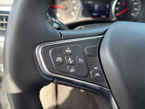 Used 2024 Chevrolet Equinox LT AWD/4WD image 11