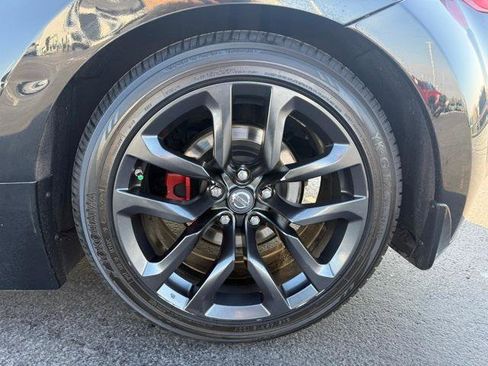 Used 2020 Nissan 370Z Coupe image 10