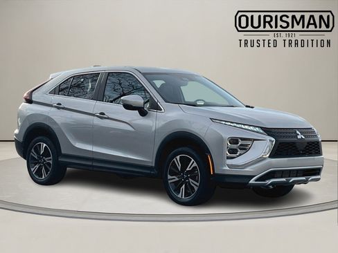 Used 2024 Mitsubishi Eclipse Cross SE image 1