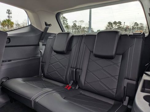 New 2026 Volkswagen Atlas SE FWD image 13