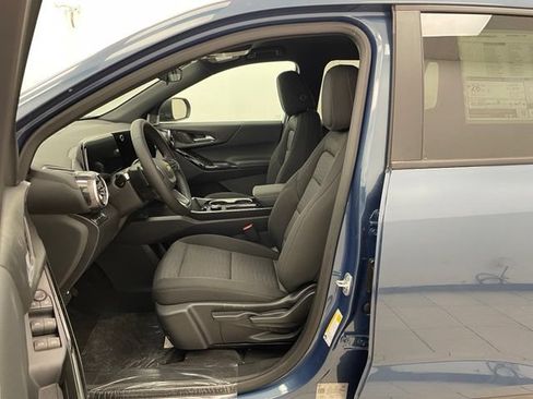 New 2026 Chevrolet Equinox LT AWD/4WD image 8