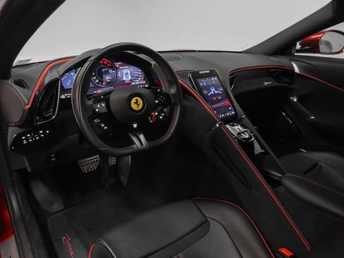 Certified 2022 Ferrari Roma RWD image 3