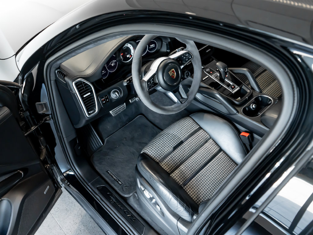 Certified 2021 Porsche Cayenne GTS AWD/4WD image 4