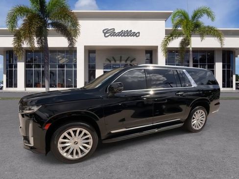 Certified 2023 Cadillac Escalade ESV Luxury RWD image 7