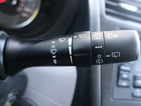 Used 2015 Subaru Forester 2.5i Premium AWD/4WD image 33