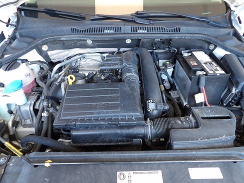 Used 2017 Volkswagen Jetta SE FWD image 11