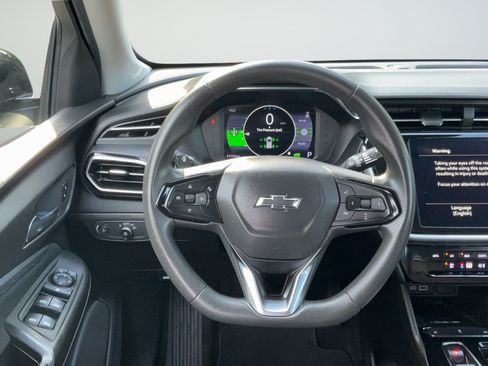 Certified 2023 Chevrolet Bolt EUV LT w/ Driver Confidence Package FWD image 15
