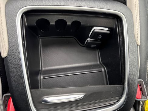 Used 2022 Chrysler Pacifica Limited image 25