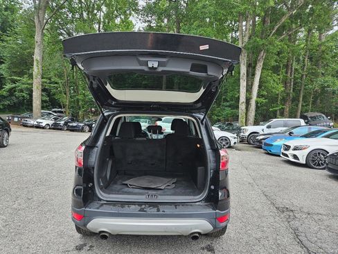 Used 2017 Ford Escape SE image 30