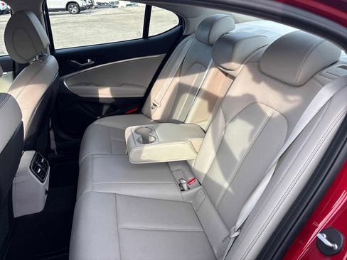 Used 2019 Genesis G70 2.0T Advanced image 23