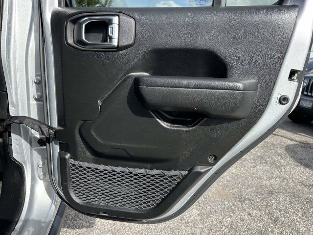 Used 2023 Jeep Wrangler Unlimited Sport AWD/4WD image 20