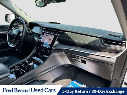 Used 2022 Jeep Grand Cherokee L Limited image 32