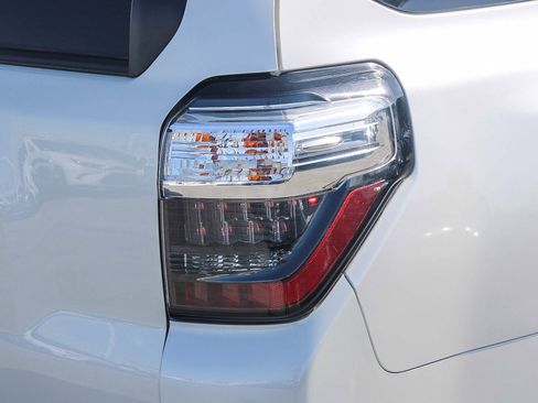 Used 2023 Toyota 4Runner Limited AWD/4WD image 10