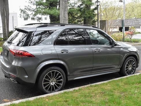 Used 2022 Mercedes-Benz GLE 350 4MATIC w/ AMG Line Exterior image 8