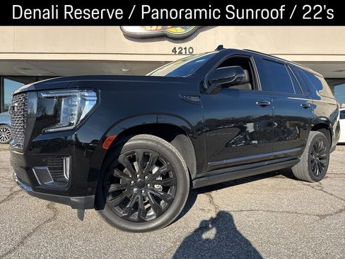 Used 2024 GMC Yukon Denali w/ Denali Reserve Package image 1