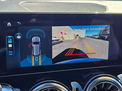 New 2025 Mercedes-Benz GLB 250 4MATIC image 34