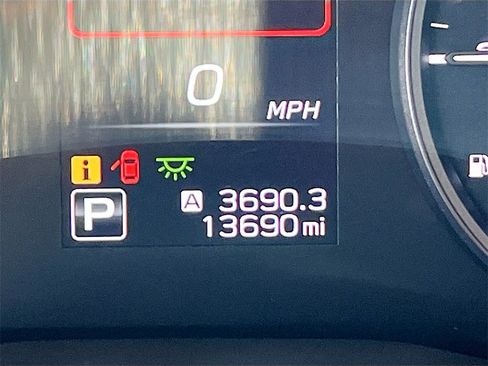 Used 2024 Subaru Ascent Onyx Edition image 12