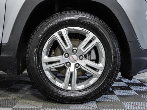 Used 2024 GMC Terrain SLE AWD/4WD image 42
