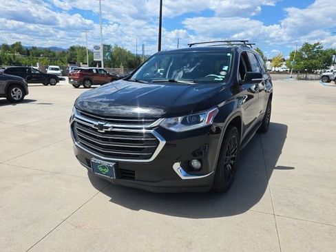 Used 2018 Chevrolet Traverse LT w/ LPO, 'HIT The Road' Package AWD/4WD image 1