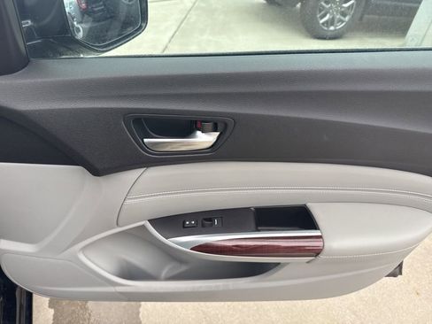 Used 2016 Acura TLX V6 image 32