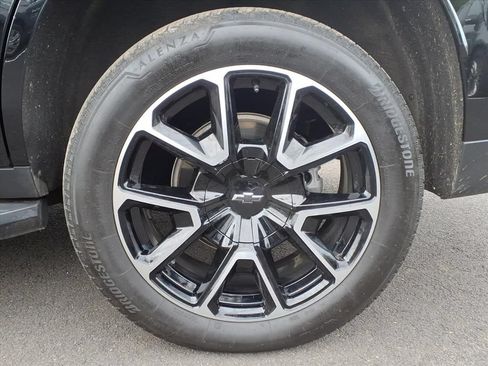 Used 2025 Chevrolet Tahoe RST w/ Comfort Package AWD/4WD image 30