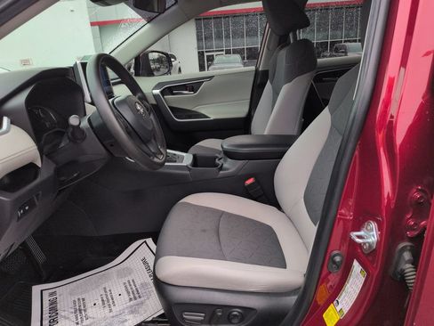 Certified 2023 Toyota RAV4 XLE AWD/4WD image 9
