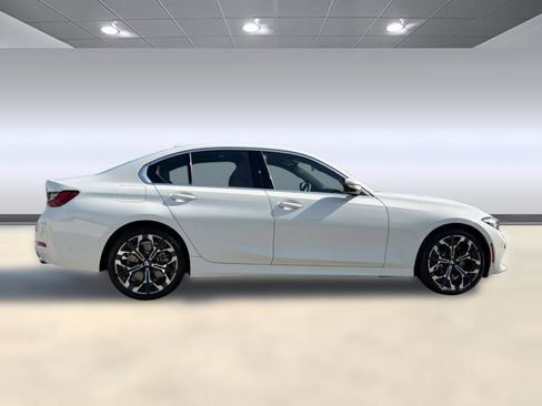 Used 2026 BMW 330i Sedan w/ Premium Package RWD image 7