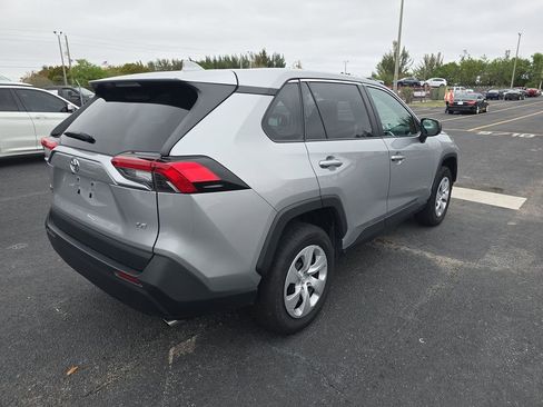 Used 2024 Toyota RAV4 LE image 7
