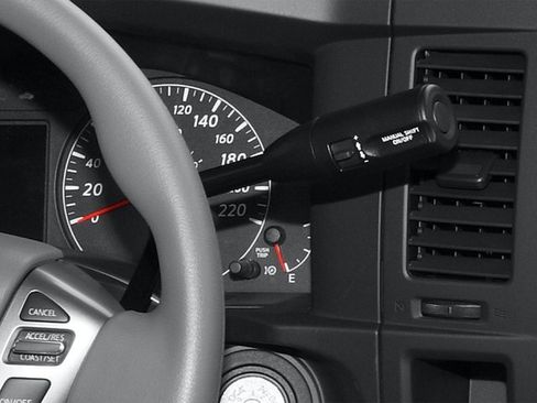 Used 2016 Nissan NV 2500 SV image 13