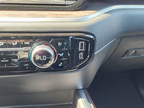 New 2026 GMC Sierra 1500 SLT w/ SLT Convenience Package AWD/4WD image 29