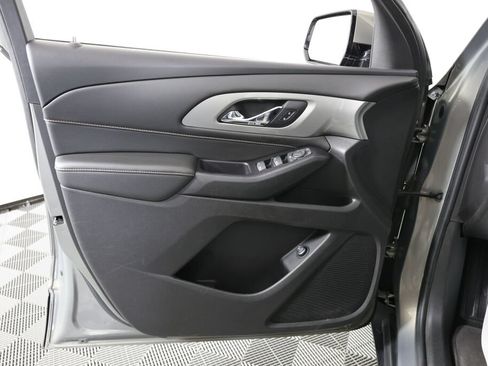 Used 2018 Chevrolet Traverse LT FWD image 12