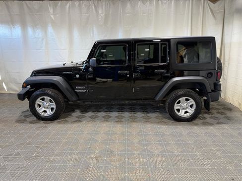 Used 2017 Jeep Wrangler Unlimited Sport w/ Connectivity Group AWD/4WD image 5