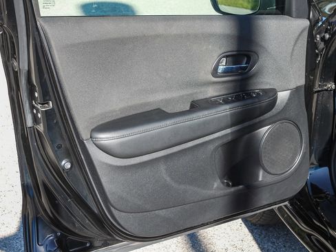 Used 2022 Honda HR-V Sport image 22