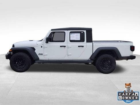 Used 2023 Jeep Gladiator Sport image 4
