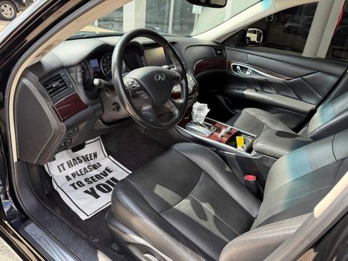 Used 2015 INFINITI Q70 L 3.7 w/ Technology Package image 10