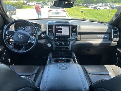 Used 2024 RAM 1500 Laramie AWD/4WD image 5