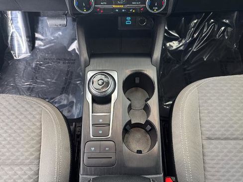 Certified 2022 Ford Escape SE w/ Cold Weather Package image 22