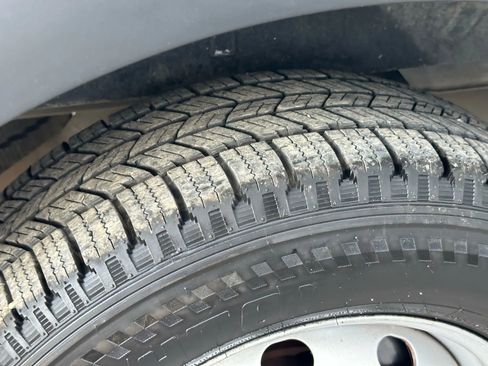 Used 2020 Ford Transit 150 XL image 30