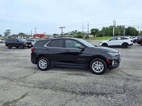Used 2024 Chevrolet Equinox LT FWD image 11