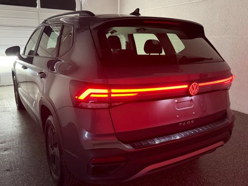 Used 2026 Volkswagen Taos S FWD image 44