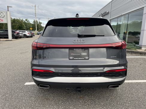 Certified 2025 Audi Q5 Premium Plus w/ Premium Plus AWD/4WD image 5