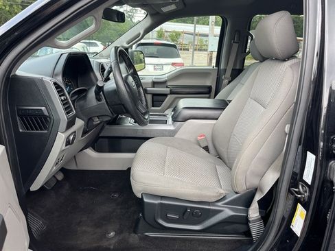 Used 2019 Ford F150 XLT w/ Equipment Group 302A Luxury AWD/4WD image 19